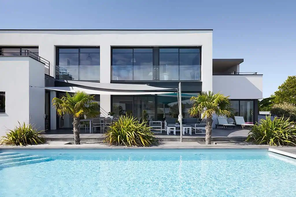 Photo piscine maison moderne Pornic